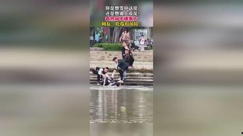 大坑吃瓜群众视频,揭秘热门视频背后的故事与真相